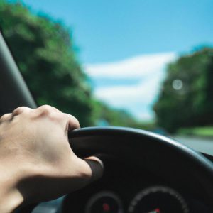 Jak jeździć, żeby oszczędzać? Najważniejsze zasady eco drivingu