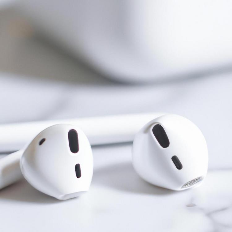 Jak sprawdzić oryginalność AirPods?